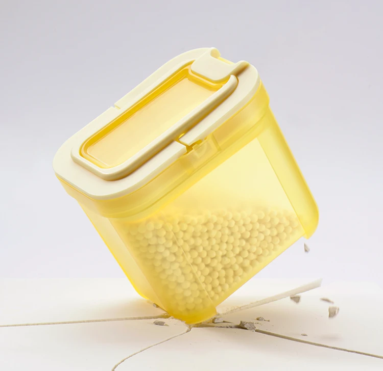 Plastic Food Storage Containers with Moisture-proof Sealed Lids #99352001 (2) (2)