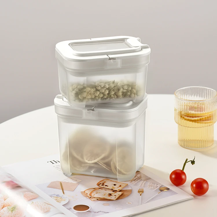lastic-Food-Storage-Containers-with-Moisture-proof-Sealed-Lids-99352001