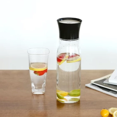 Choosing Safe Water Bottles An In-Depth Look at Material Risks