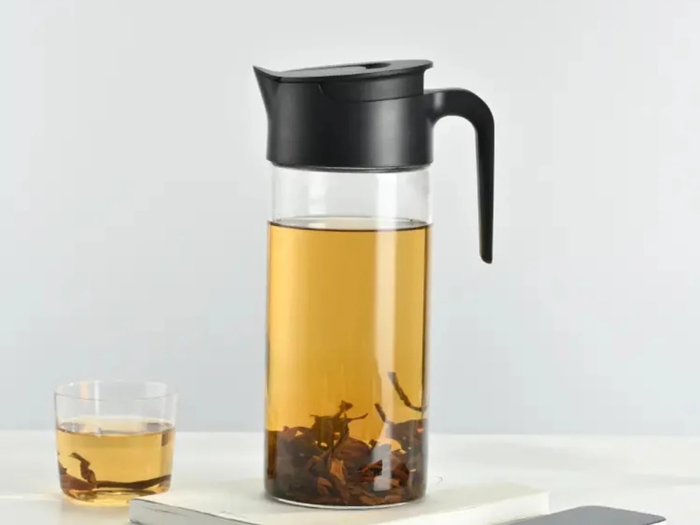 How Should Retail Buyers Source Glass Water Pitchers for Summer Drinkware Lines?